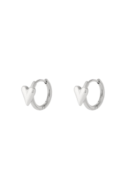 Mina minimalist silver hoop earrings displayed on a white background from Sorea Fashion.